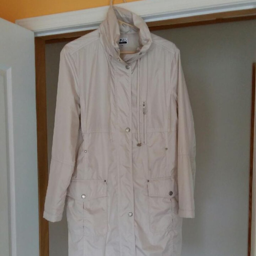 Jones rain coat